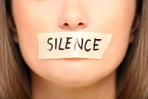 Le silence autour du harcèlement moral lié à la honte et la peur